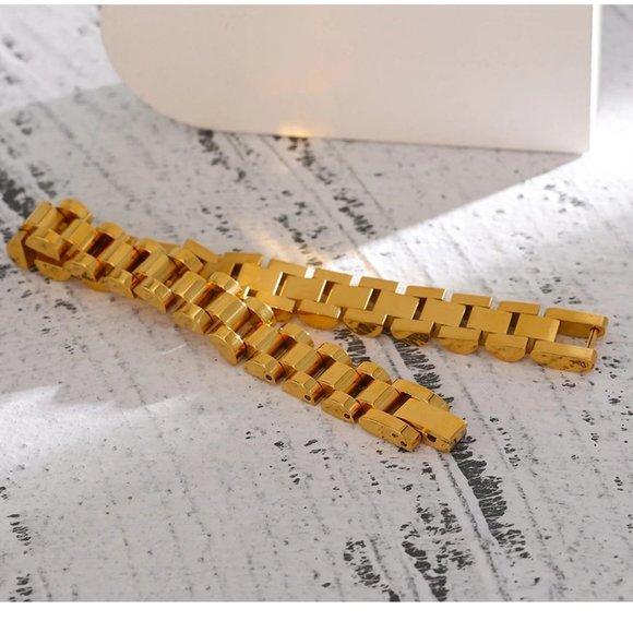 NEW 18K Gold Plated Chain Link Bracelet - Picture 8 of 8